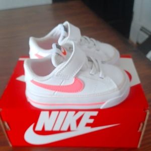 Nike baby girls Court Legacy sneakers